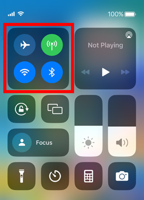 turn on airplane mode iphone